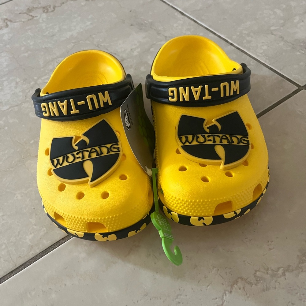 Youth crocs wu tang